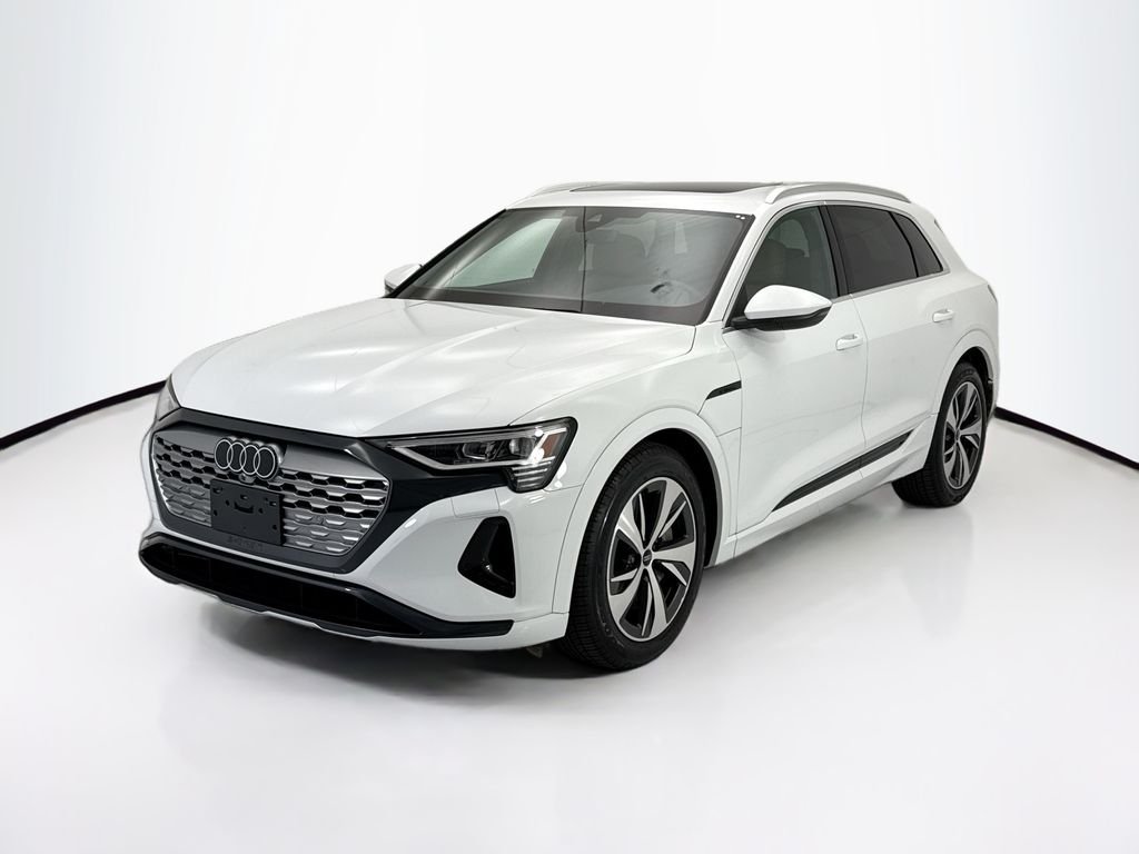 2024 Audi Q8 e-tron Premium
