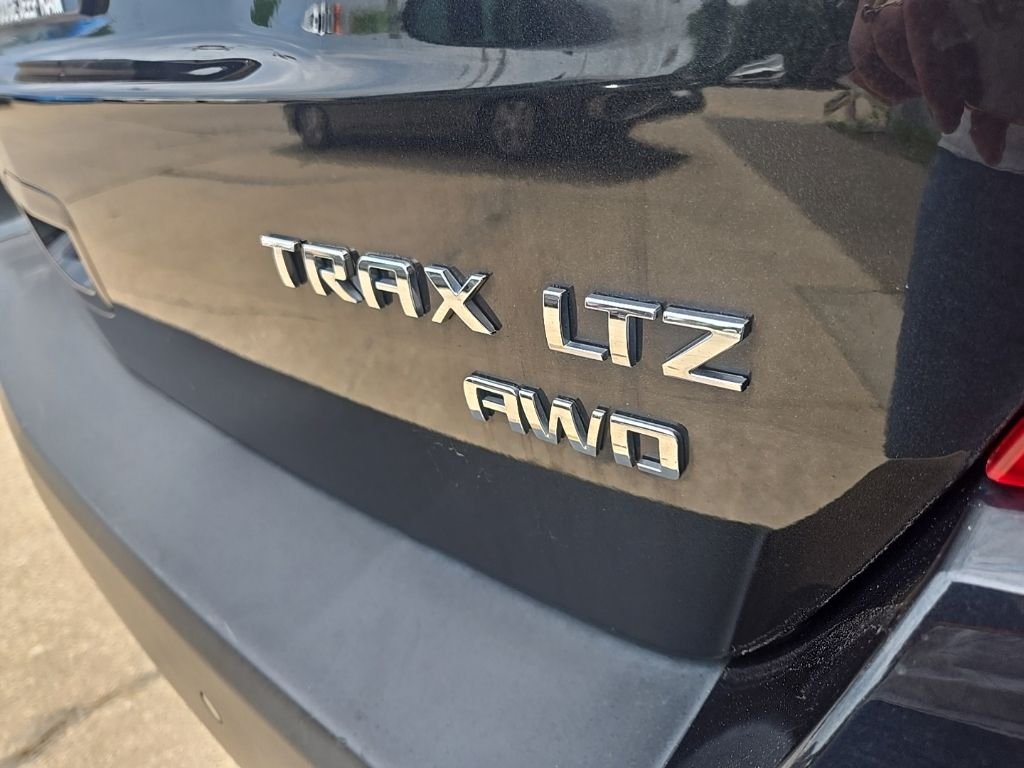 Used 2016 Black Chevrolet LTZ image 19