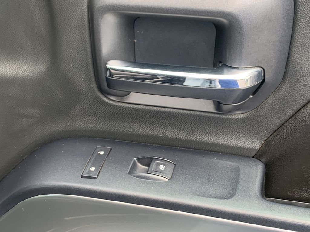 Used 2016 Summit White Chevrolet LT image 33