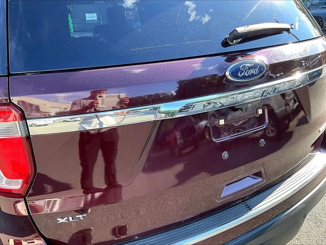 Used 2018 Red Ford XLT image 8