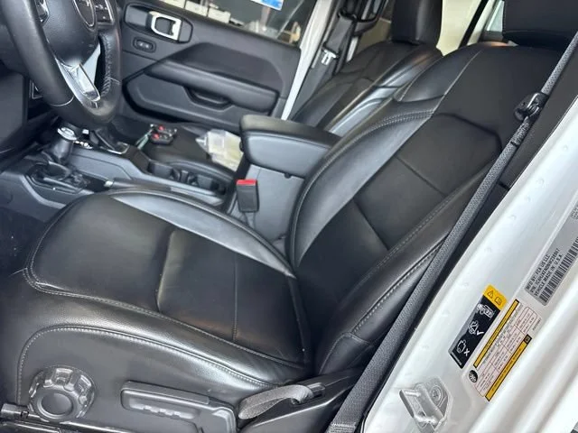 Used 2022 Bright White Clearcoat Jeep Unlimited Sahara Altitude image 15