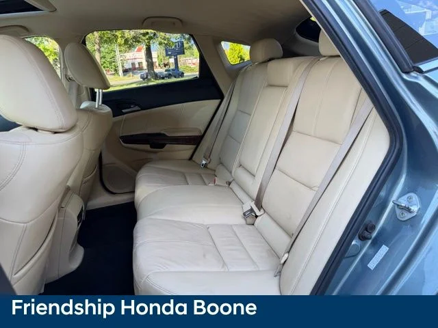 Used 2010  Honda EX-L image 28