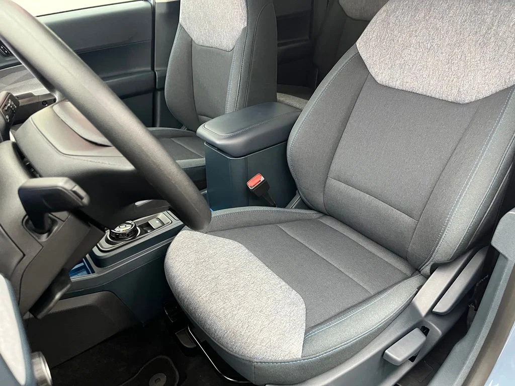 Used 2025 Gray Ford XLT image 23