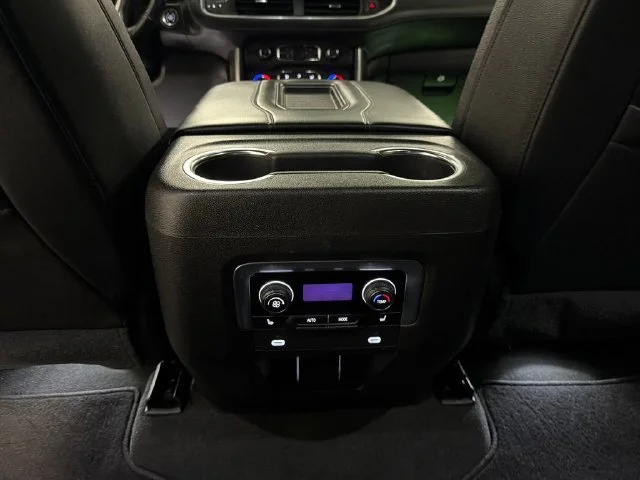 Used 2021 Gray Chevrolet Z71 image 18