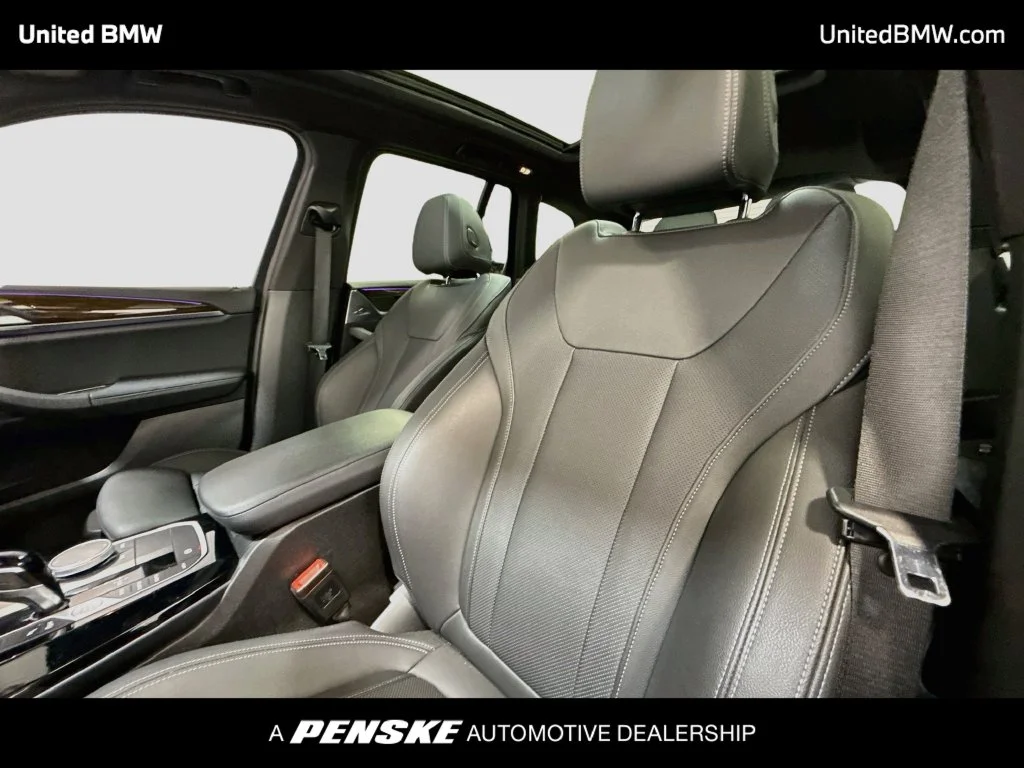 Used 2023 Dark Graphite BMW sDrive30i image 12