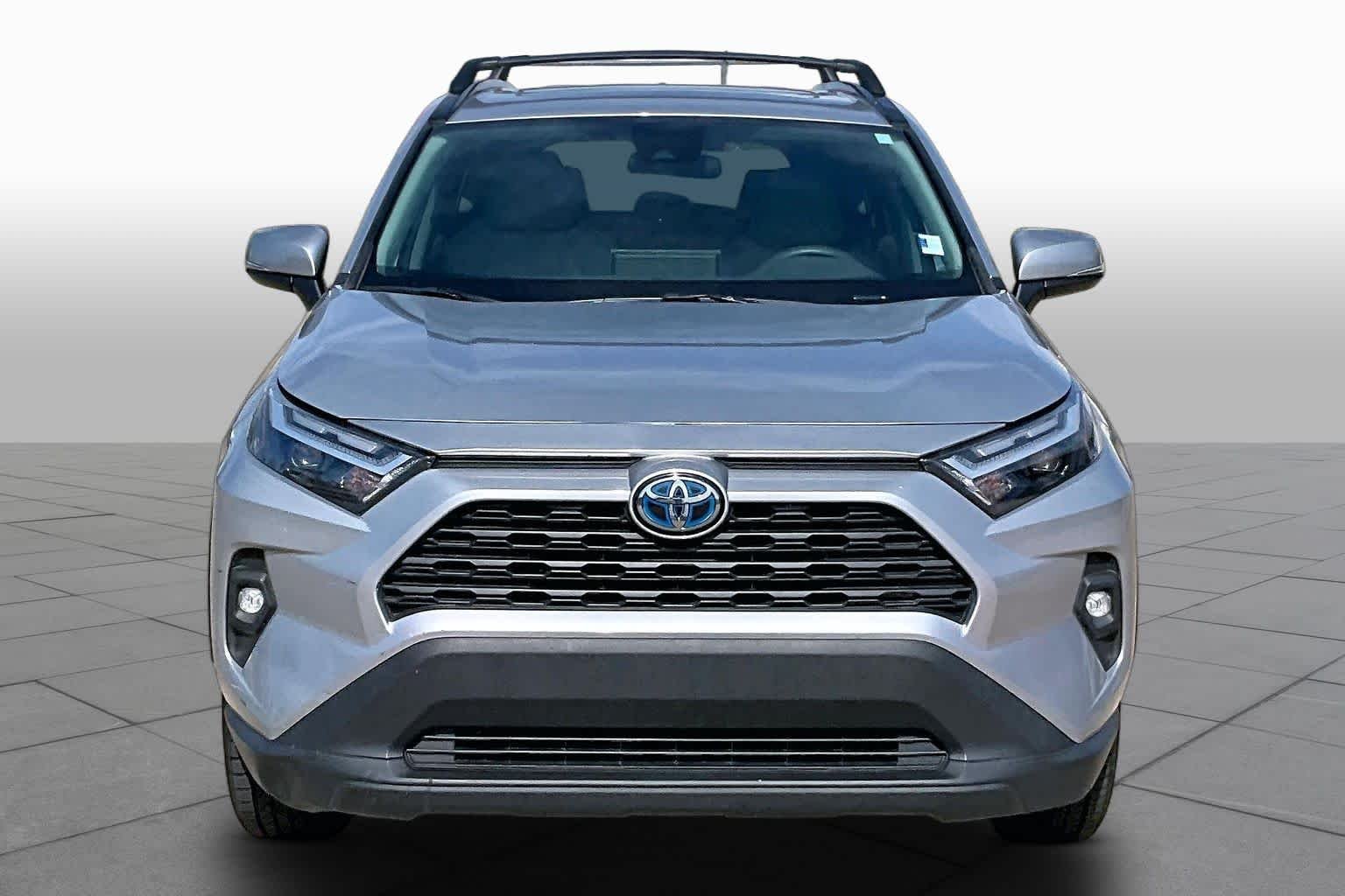 Used 2024 Silver Sky Metallic Toyota Hybrid XLE Premium image 4
