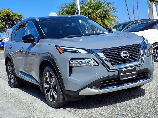 Used 2022 Gray Nissan Platinum image 1