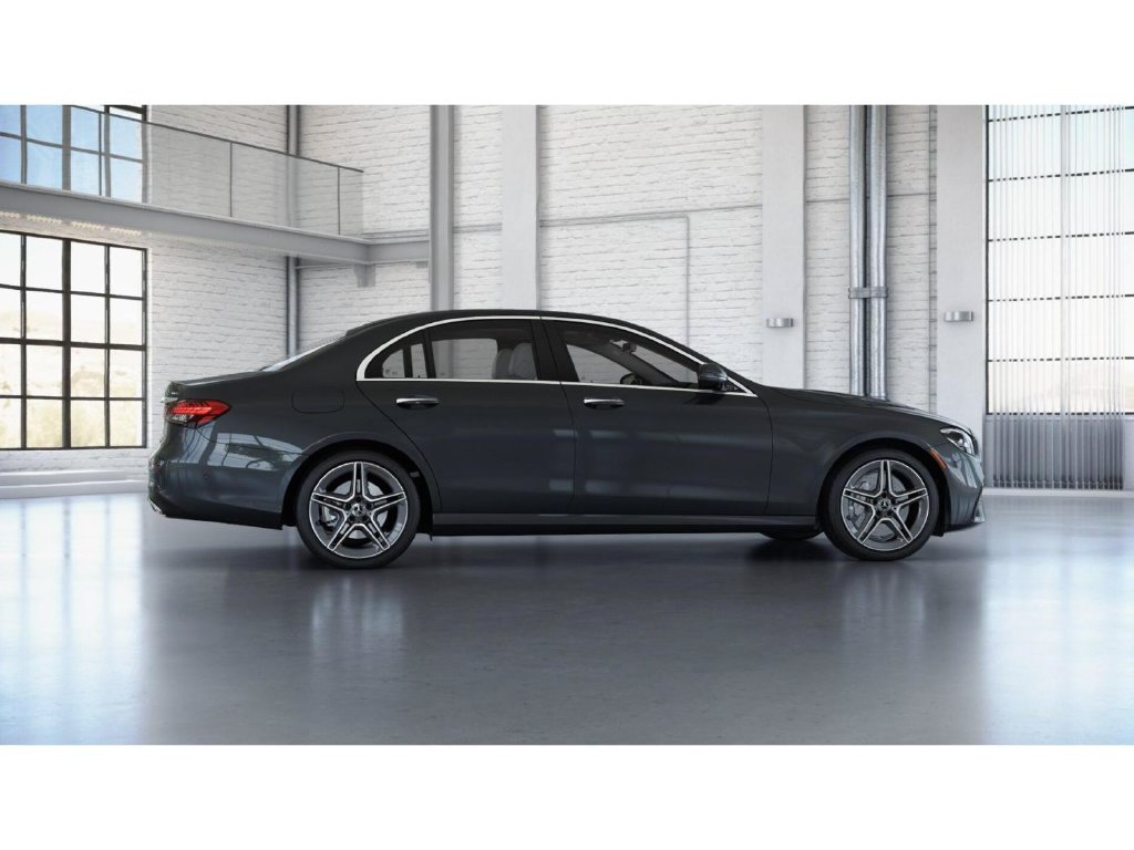 Certified Used 2022 Graphite Gray Metallic Mercedes-Benz  image 18