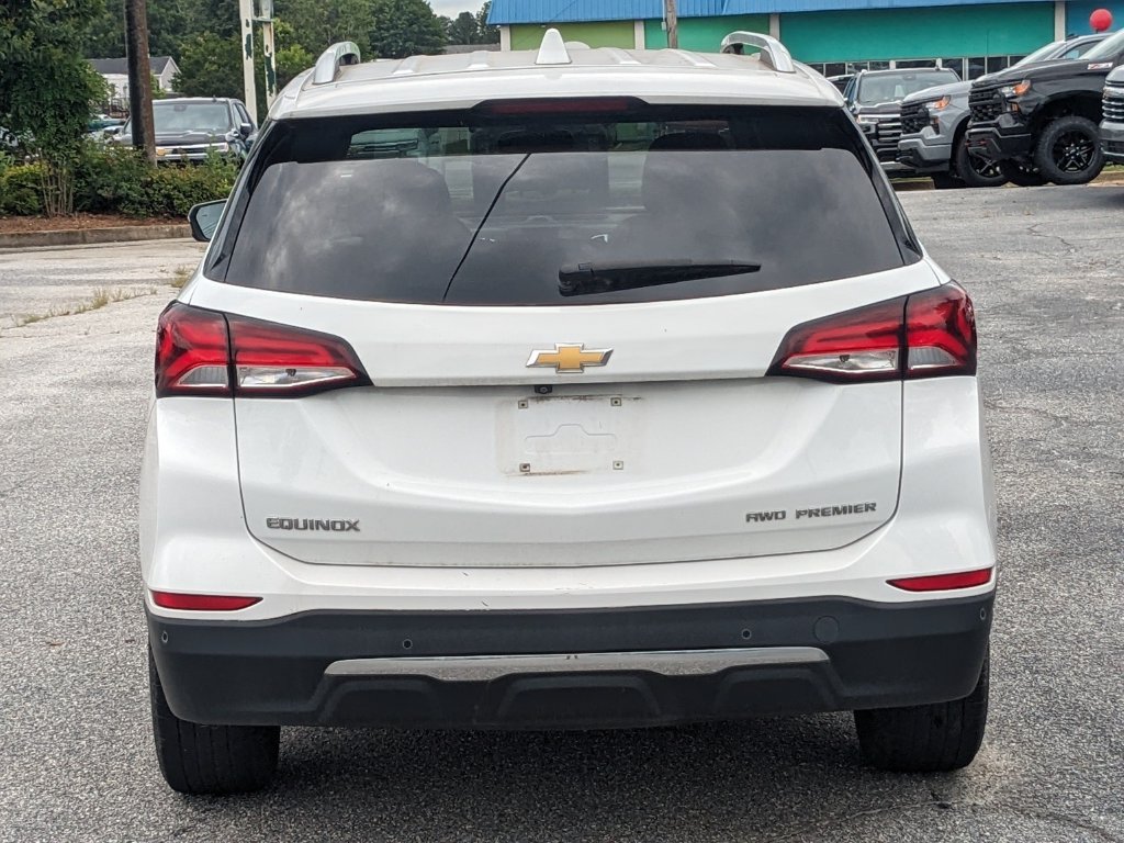 Used 2022 Summit White Chevrolet Premier image 5