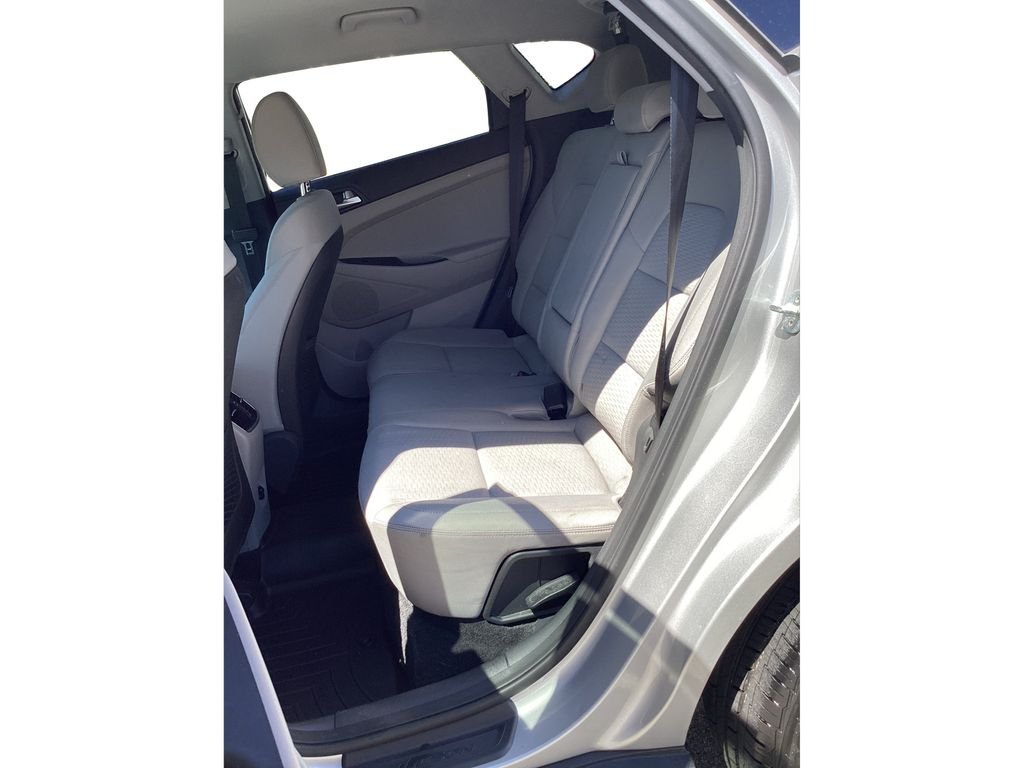 Used 2020 Silver Hyundai SEL image 12