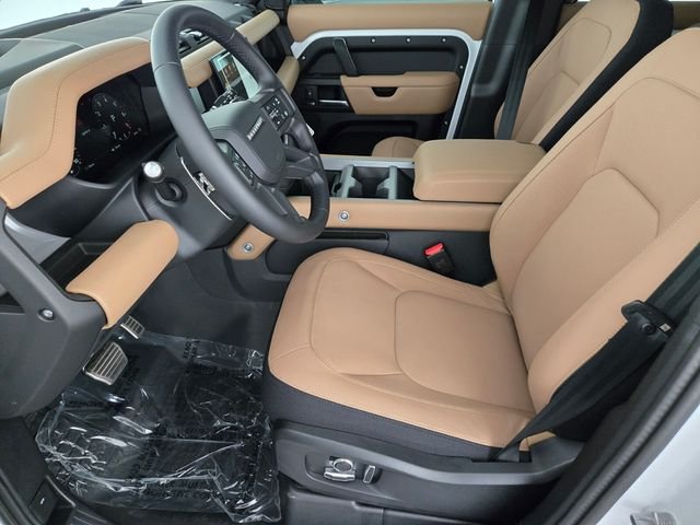 2025 Land Rover Defender V8 - Photo 10