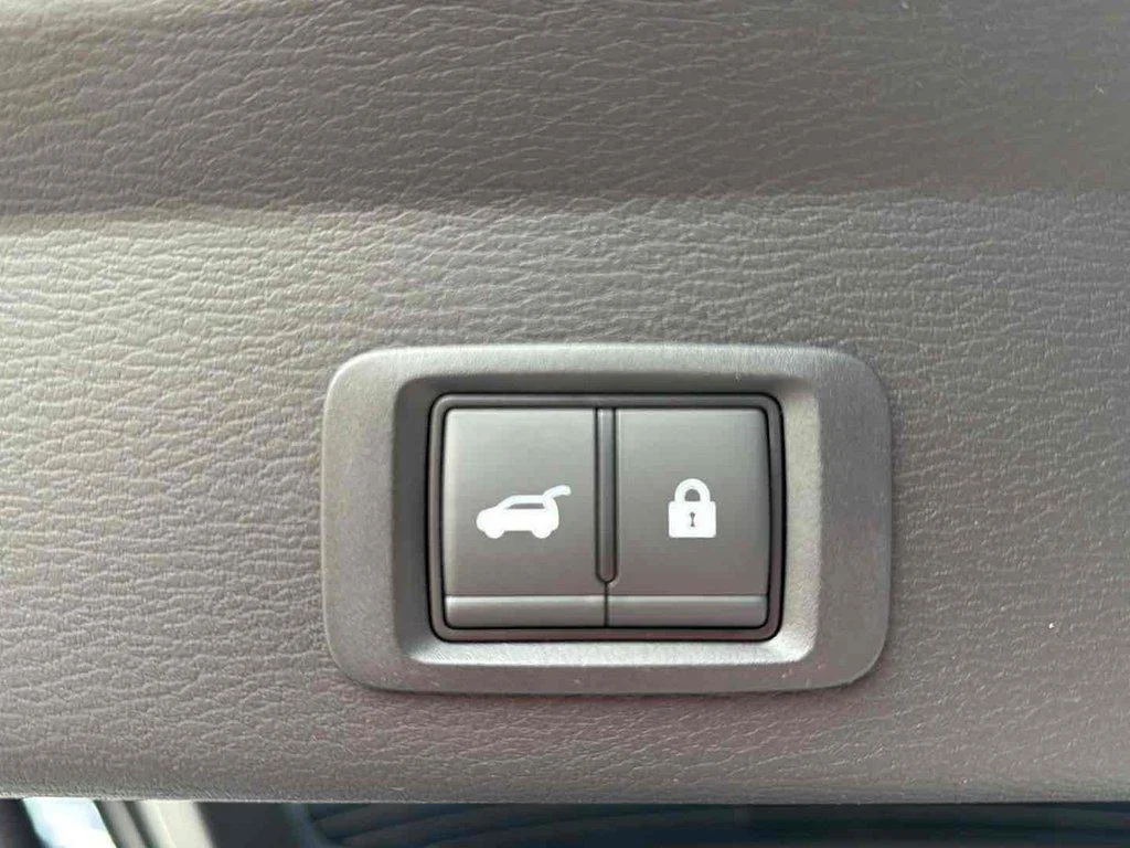 2026 Mitsubishi Outlander SE - Photo 35