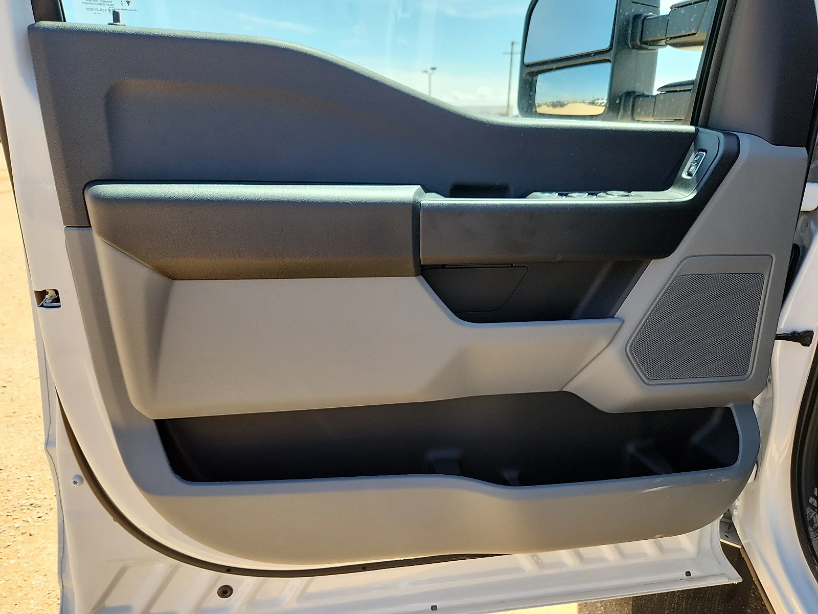 New 2026 Oxford White Ford F-450® XL image 14