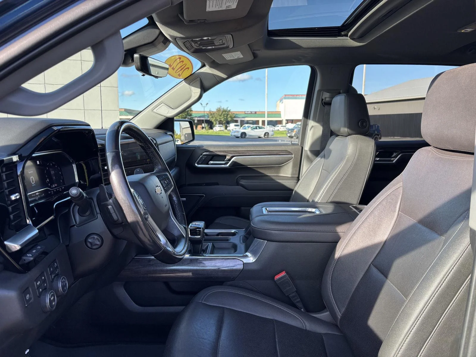 Used 2022 NORTHSKY BLUE METALLIC Chevrolet LTZ image 32