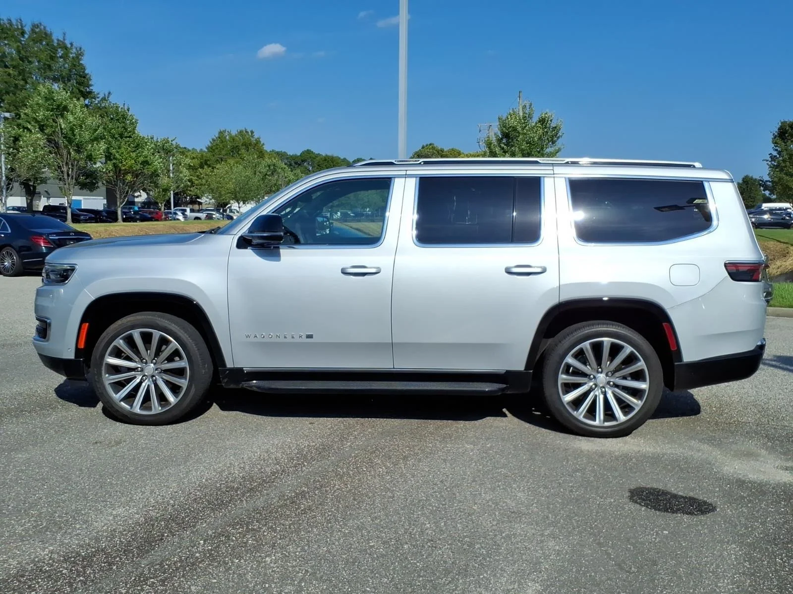 Used 2023 Silver Zynith Jeep Series II image 3