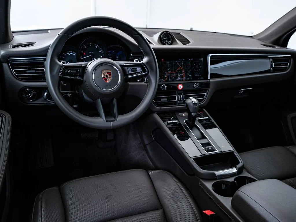 Used 2025 Dolomite Silver Metallic Porsche  image 4