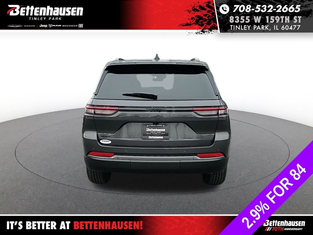 New 2026 Baltic Gray Metallic Clear-Coat Exterior Paint Jeep Altitude image 6