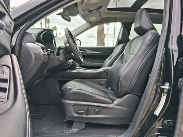 Used 2023 Black INFINITI LUXE image 19