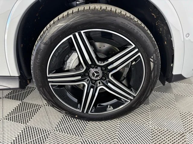 New 2026 MANUFAKTUR Alpine Grey Mercedes-Benz GLC 300 image 40