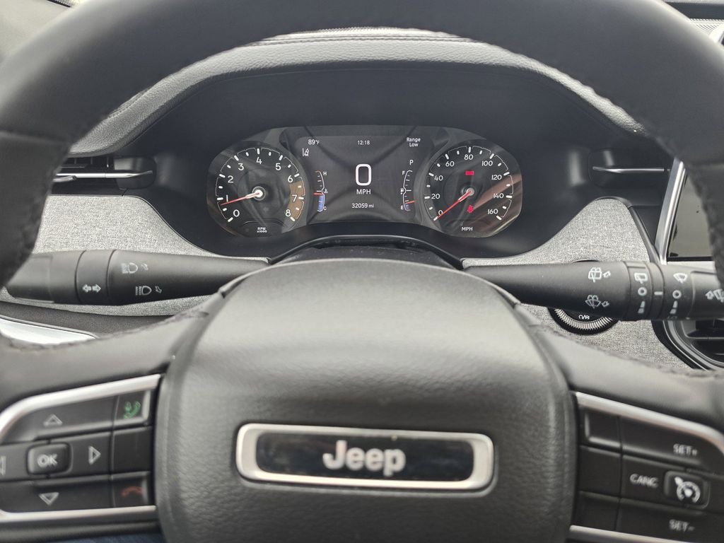 Used 2025 Black Jeep Latitude image 24