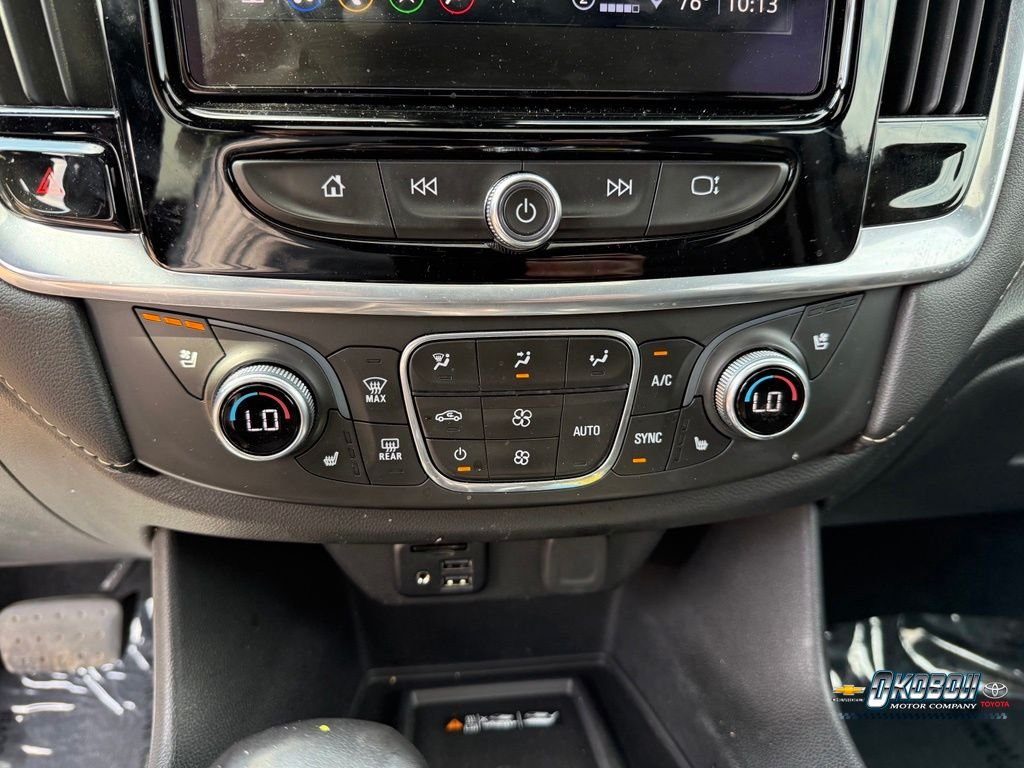 Used 2022 Black Chevrolet Premier image 12