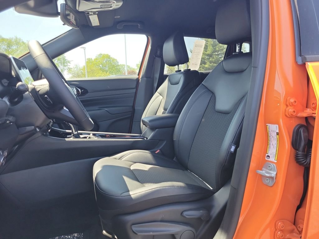 New 2026 Joose (DISC) Jeep Latitude image 17