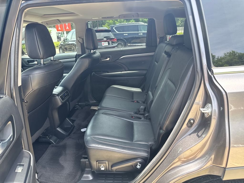 Used 2018 Gray Toyota Limited image 17