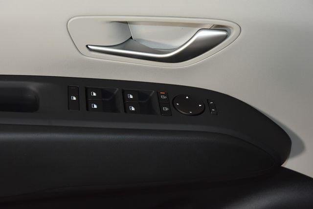 New 2026 White Hyundai SEL Plus AWD image 67