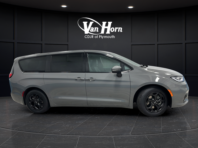 Used 2023 Chrysler Pacifica Hybrid Touring L with VIN 2C4RC1L79PR599655 for sale in Plymouth, WI