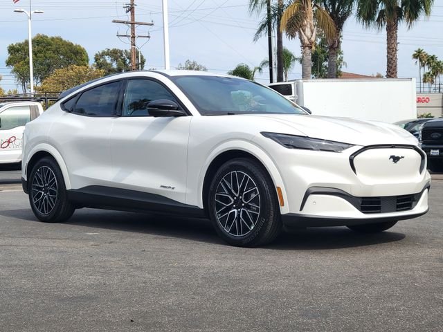 New 2026 Star White Metallic Tri-coat Ford Premium image 25