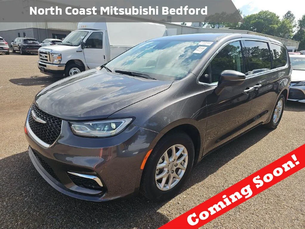 2023 Chrysler Pacifica's photo