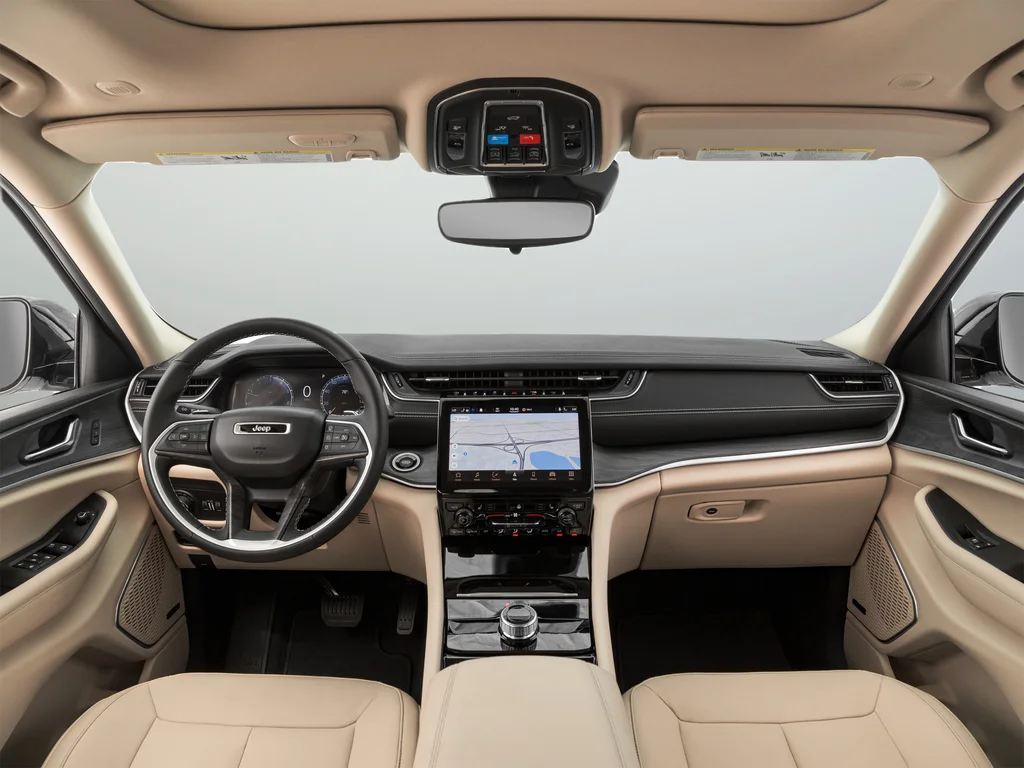 Used 2022 White Jeep Limited image 22
