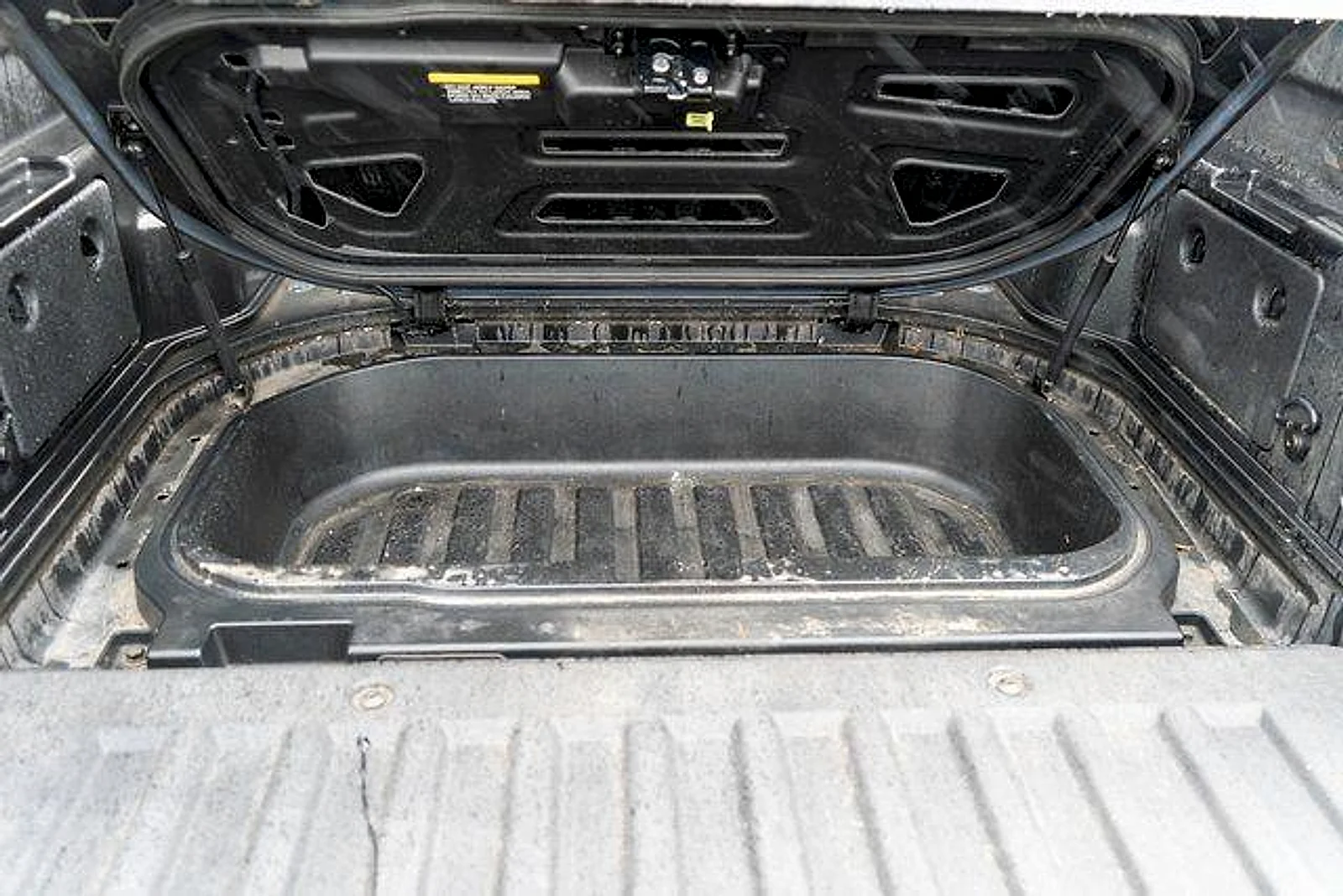 Used 2022 Sage Gray Hyundai SEL image 10