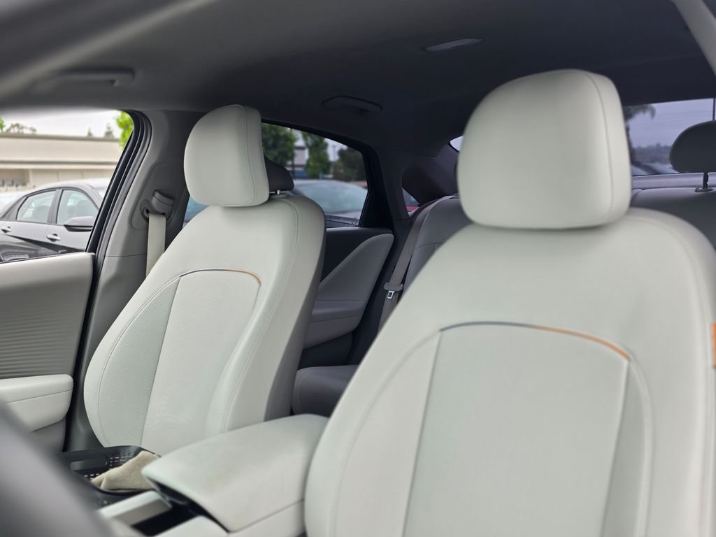 2025 Hyundai IONIQ 6 SEL - Photo 13