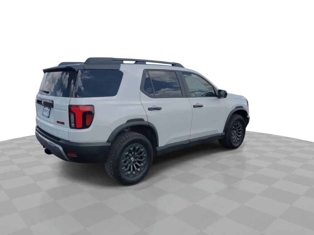 Used 2026 White Honda AWD TrailSport image 8
