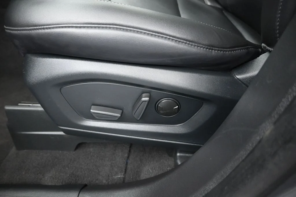 Certified Used 2023 Gray Ford XLT image 19