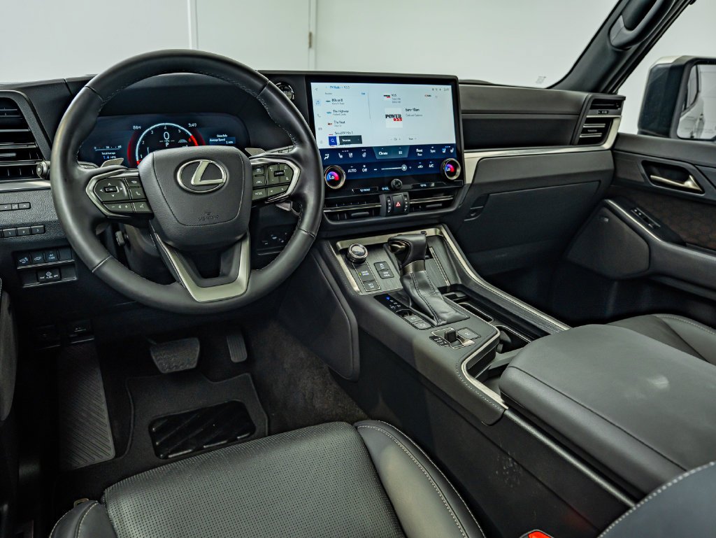 Used 2024 Silver Lexus 550 Luxury+ image 31