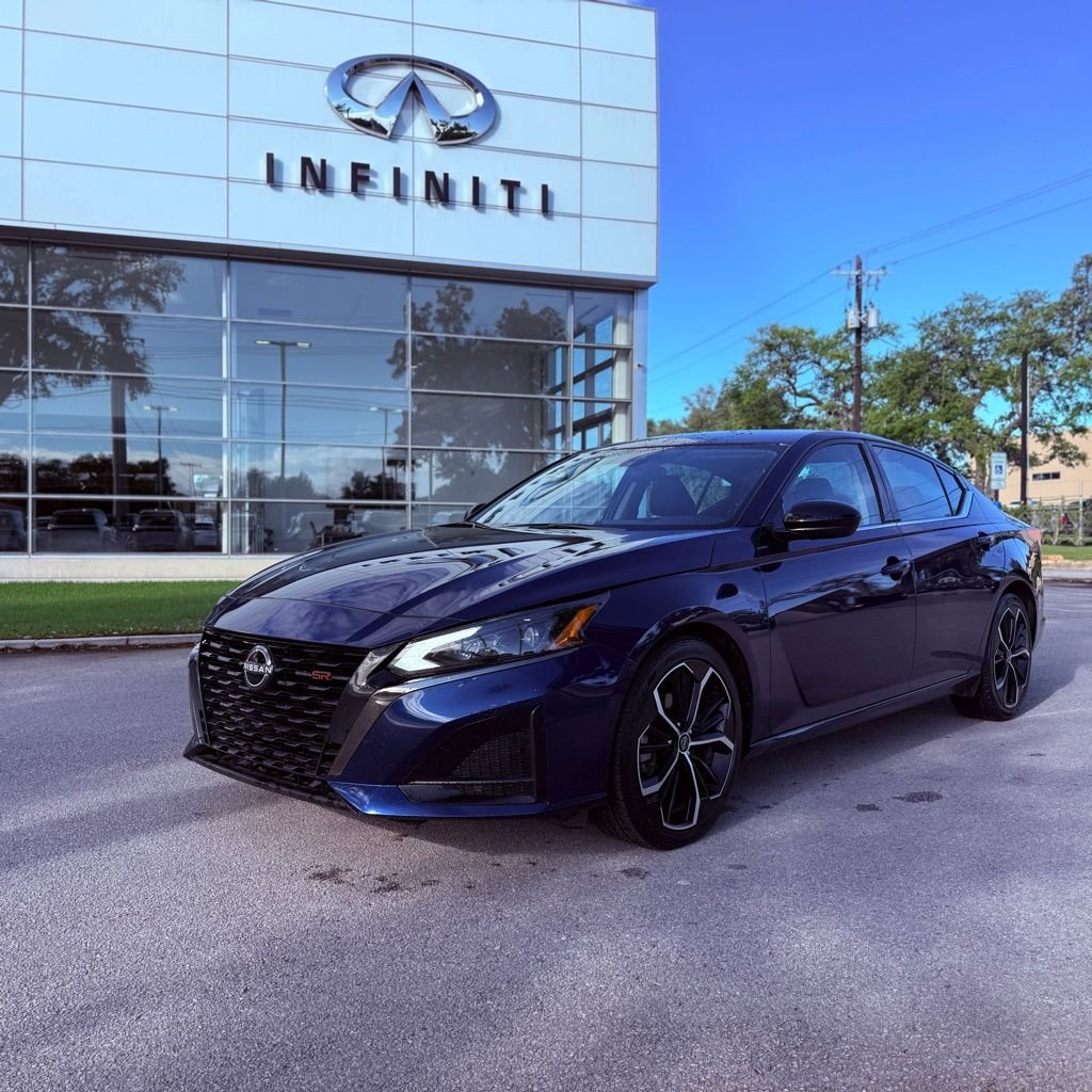 2024 Nissan Altima SR