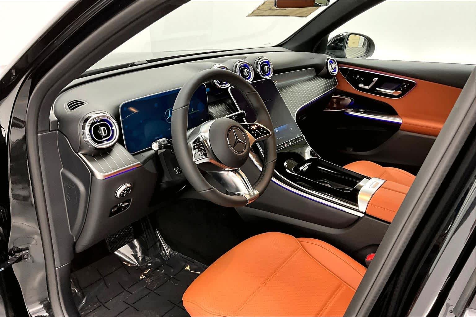 New 2026 Obsidian Black Metallic Mercedes-Benz GLC 300 image 2