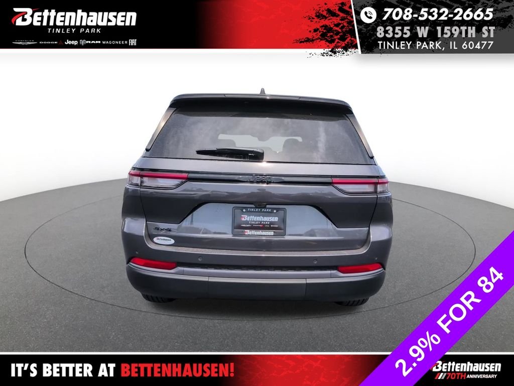 New 2026 Baltic Gray Metallic Clear-Coat Exterior Paint Jeep Altitude image 6