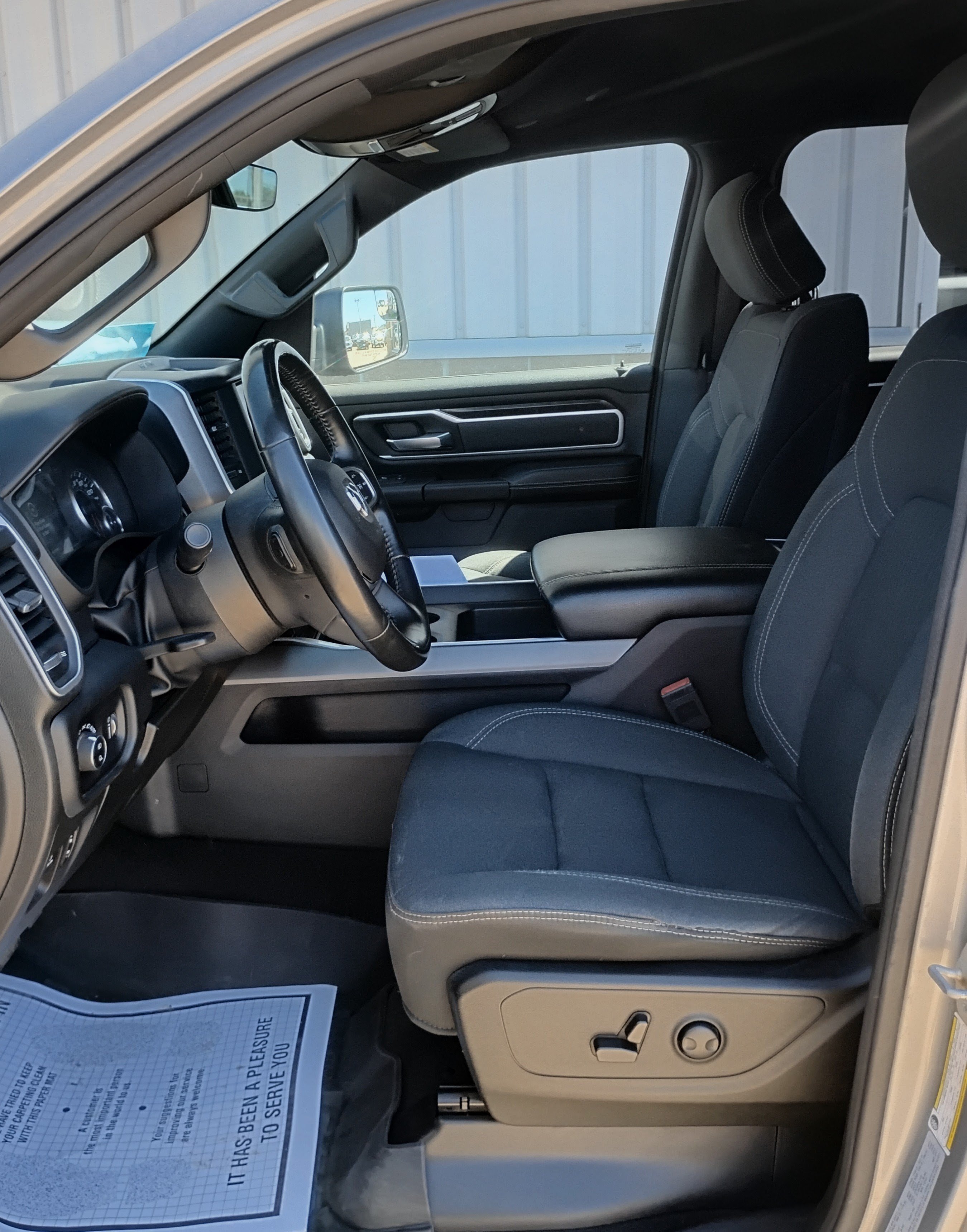 Used 2018 Granite Crystal Metallic Clearcoat Ram Big Horn image 9