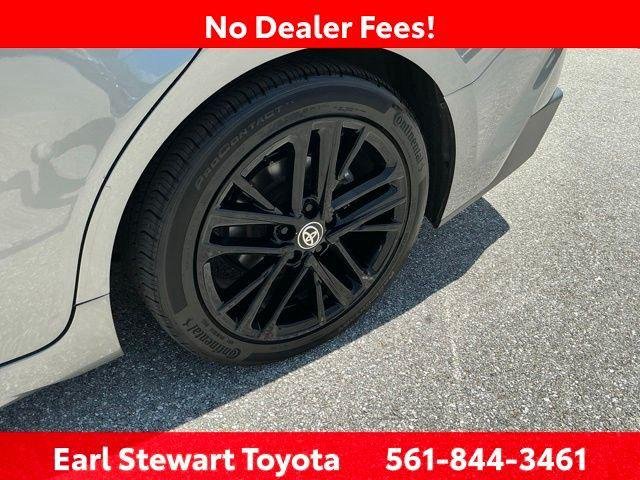 Certified Used 2025 PRECIOUS METAL Toyota  image 39