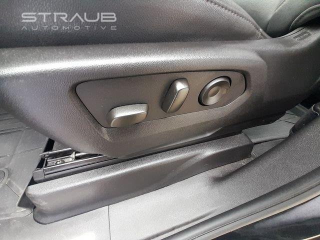 Used 2024 Black Chevrolet Z71 image 38