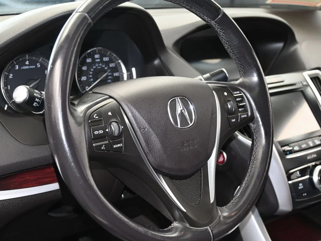 Used 2017 Black Acura V6 image 14