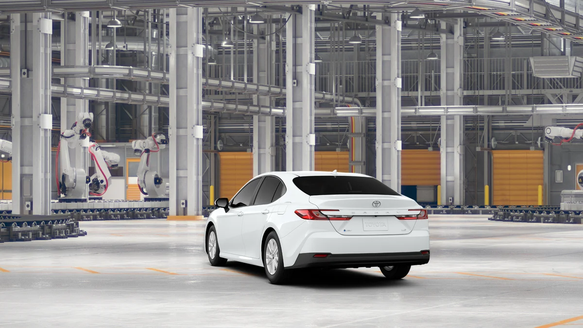 New 2027 Ice Cap Toyota LE image 7
