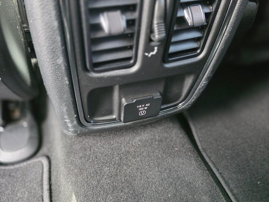 2019 Jeep Grand Cherokee Altitude - Photo 19