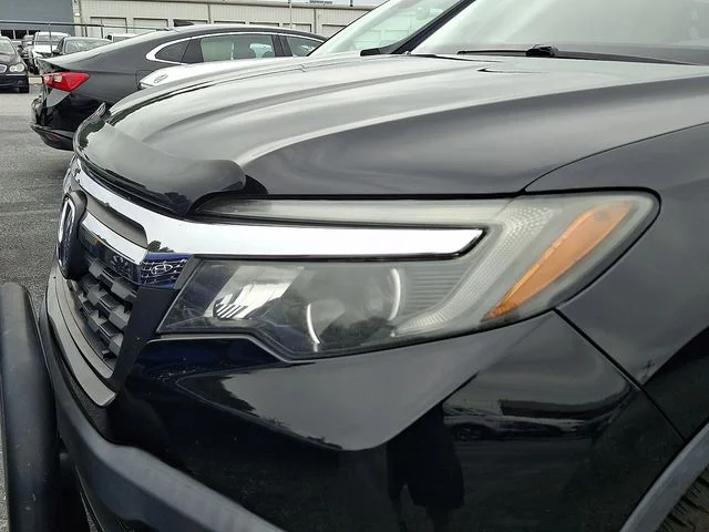 Used 2017 Black Honda RTL-T image 11