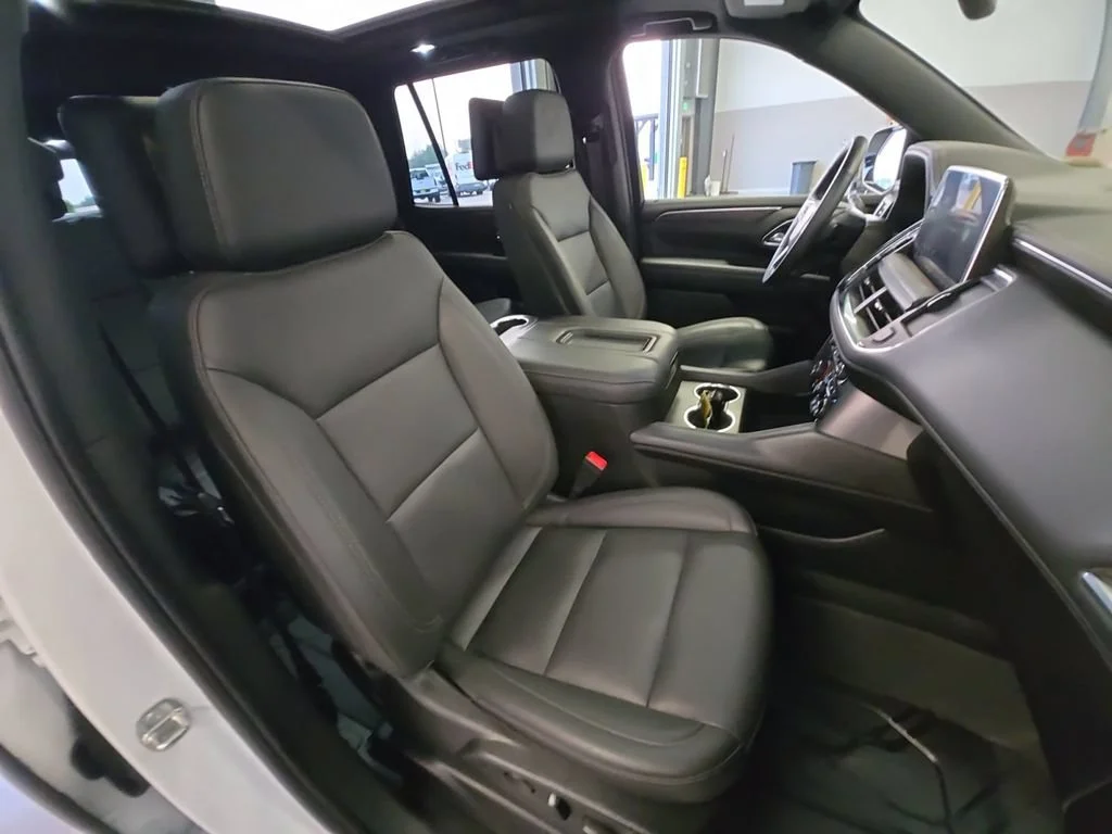 Used 2024 Summit White Chevrolet Z71 image 30