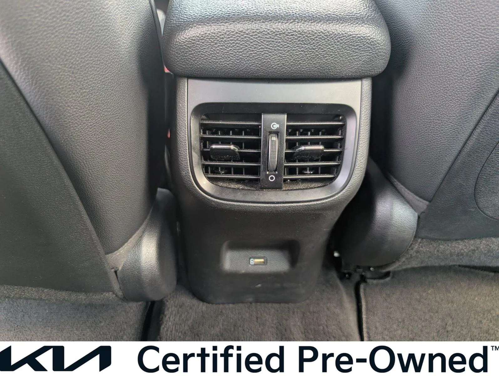 Used 2022 Currant Red Kia GT image 25