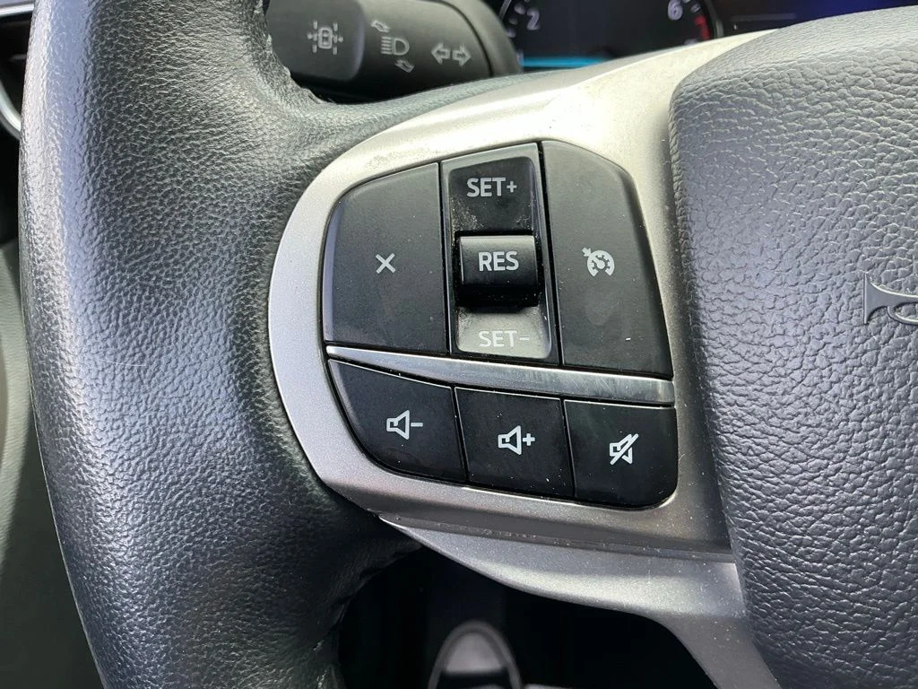 Used 2023 White Ford XLT image 31